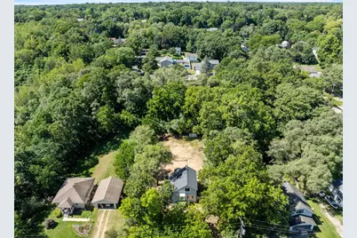 1071 Bristol Avenue NW, Grand Rapids, MI 49504 - Photo 45