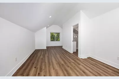 1071 Bristol Avenue NW, Grand Rapids, MI 49504 - Photo 23