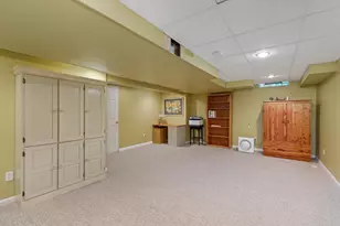 7673 Turrillium Ln, Waterford, MI 48327 - Photo 47