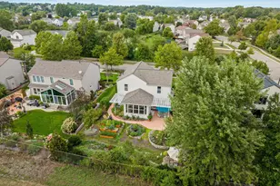 7673 Turrillium Ln, Waterford, MI 48327 - Photo 9