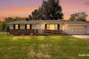 1555 Spaulding Ave SE, Grand Rapids, MI 49546 - Photo 1