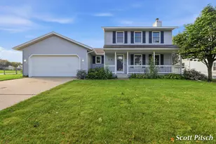 2576 Mapleview St SE, Kentwood, MI 49508 - Photo 1