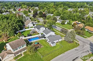 2576 Mapleview St SE, Kentwood, MI 49508 - Photo 9