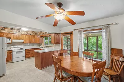 1220 SE Sylvan Avenue SE, Grand Rapids, MI 49506 - Photo 3