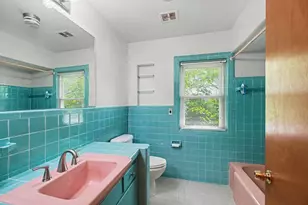1220 SE Sylvan Ave SE, Grand Rapids, MI 49506 - Photo 9