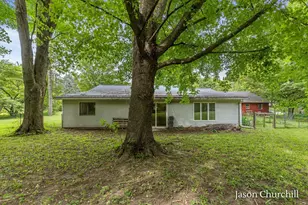 170 St Johns St, Freeport, MI 49325 - Photo 29