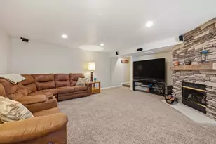 7057 Maplelawn Dr, Ypsilanti, MI 48197 - Photo 27