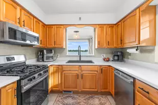 43 W Hickory Rd, Battle Creek, MI 49017 - Photo 13