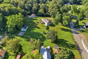 43 W Hickory Rd, Battle Creek, MI 49017 - Photo 27