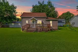 206 Bowman St, Jonesville, MI 49250 - Photo 1