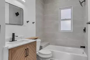 2672 Columbus St, Detroit, MI 48206 - Photo 17
