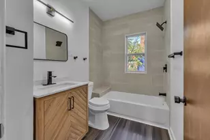 2672 Columbus St, Detroit, MI 48206 - Photo 35
