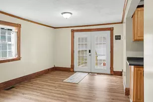 617 W Green St, Marshall, MI 49068 - Photo 7