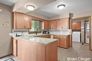 4161 Springfield Ct, Hudsonville, MI 49426 - Photo 7