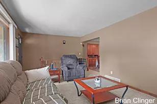 4161 Springfield Ct, Hudsonville, MI 49426 - Photo 3