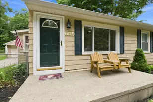 21484 Power Rd, Farmington Hills, MI 48336 - Photo 3