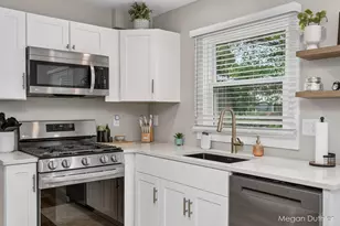 723 Maridell Ave NW, Grand Rapids, MI 49504 - Photo 13
