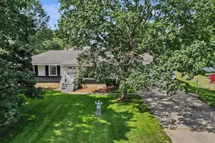 2429 Linda Ave SE, Grand Rapids, MI 49546 - Photo 3