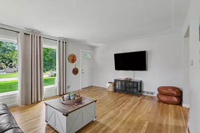 2429 Linda Avenue SE, Grand Rapids, MI 49546 - Photo 9
