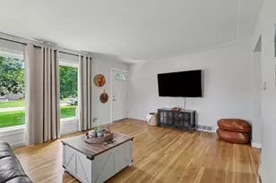 2429 Linda Ave SE, Grand Rapids, MI 49546 - Photo 9