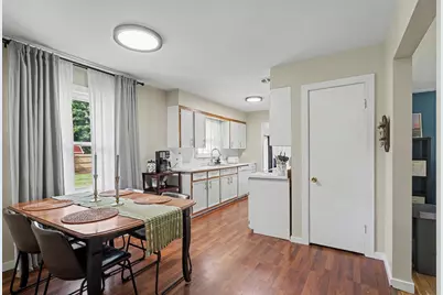 2429 Linda Avenue SE, Grand Rapids, MI 49546 - Photo 13