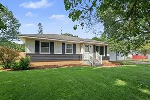 2429 Linda Ave SE, Grand Rapids, MI 49546 - Photo 1