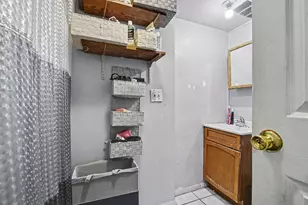 3895 Burlingame Ave SW, Wyoming, MI 49509 - Photo 19