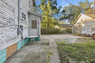 2405 Howden St, Muskegon Heights, MI 49444 - Photo 25