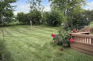 319 E Grant St, Hastings, MI 49058 - Photo 5