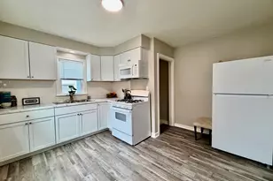 1782 Wood St, Muskegon, MI 49442 - Photo 9