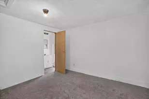 671 N Jackson St, Ionia, MI 48846 - Photo 27