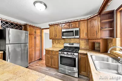 247 Trickovic Lane, Battle Creek, MI 49014 - Photo 17