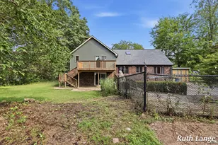 247 Trickovic Ln, Battle Creek, MI 49014 - Photo 31