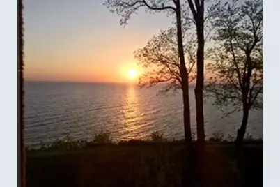 3616 Lakeshore Drive #E11, Saint Joseph, MI 49085 - Photo 5