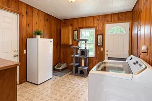 1362 E Summit Ave, Muskegon, MI 49444 - Photo 11