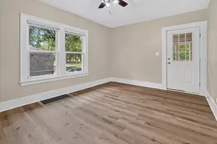 70 Kelley Ave, Battle Creek, MI 49017 - Photo 7