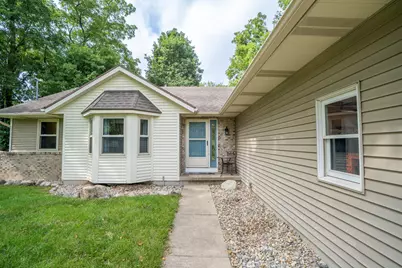 8421 Trail Blazer Drive SE, Byron Center, MI 49315 - Photo 3