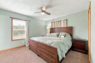 54241 Ridgeview Cir, Paw Paw, MI 49079 - Photo 15
