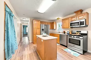54241 Ridgeview Cir, Paw Paw, MI 49079 - Photo 7