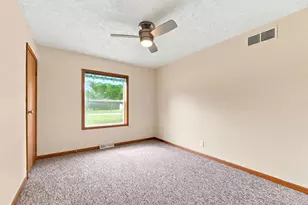 54241 Ridgeview Cir, Paw Paw, MI 49079 - Photo 11