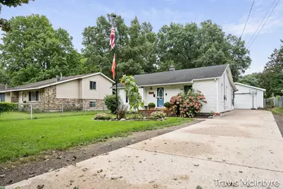 717 W Montcalm Street, Greenville, MI 48838 - Photo 3