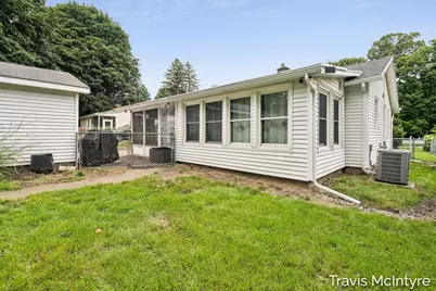 717 W Montcalm Street, Greenville, MI 48838 - Photo 19