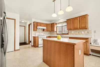 23853 Joey Drive, Brownstown, MI 48134 - Photo 13