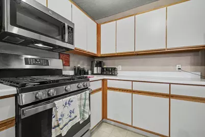3027 Poplar Creek Drive SE #301, Kentwood, MI 49512 - Photo 7