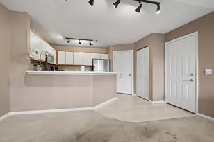 3027 Poplar Creek Dr SE, Kentwood, MI 49512 - Photo 3
