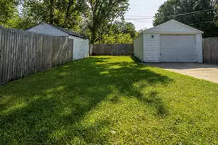 10852 Balfour Rd, Detroit, MI 48224 - Photo 33