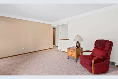8921 Ardel Drive, Sterling Heights, MI 48314 - Photo 13