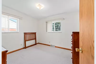 8921 Ardel Drive, Sterling Heights, MI 48314 - Photo 19