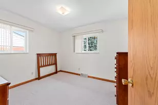 8921 Ardel Dr, Sterling Heights, MI 48314 - Photo 19