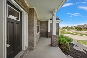 2354 Findley Cir, Lake Orion, MI 48360 - Photo 3